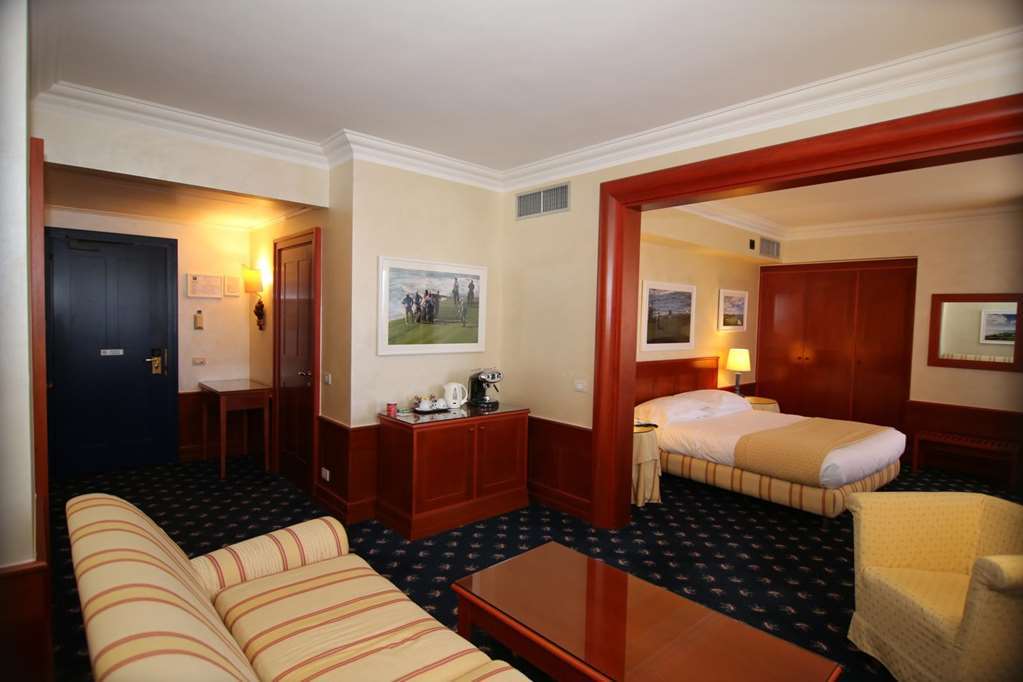 UNAHOTELS Golf Hotel Cavaglià Camera foto